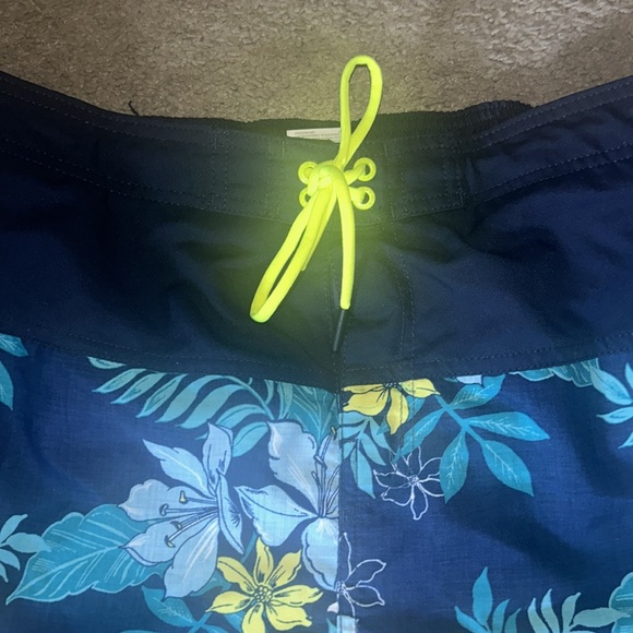 Speedo Men’s Swim Trunks Size XL - Picture 2 of 4